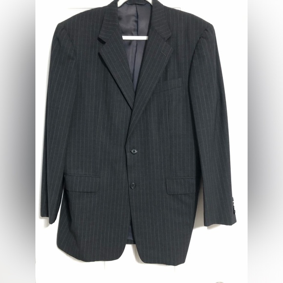 Hickey Freeman grey striped suit men’s size 44R blazer two‎ button single vent